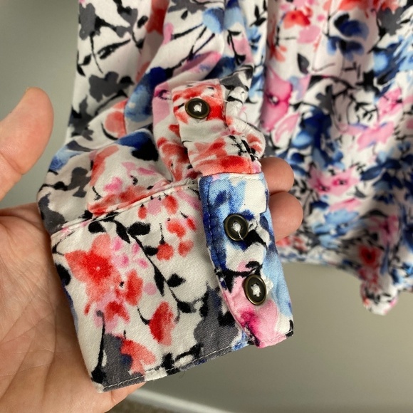 Motherhood Maternity Colorful Allover‎ Floral Print V-Neck Collared Top Small - Picture 4 of 12